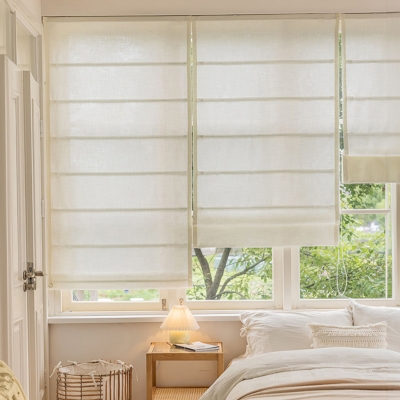 Custom White Linen Roman Shades for Living Rooms
