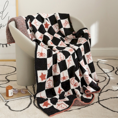 Halloween Blanket with Checkerboard Pattern - Size 130*160cm