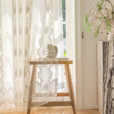 Voilage Sur Mesure MAGNOLIA, Tissu en Tulle Transparent Raffiné, Broderie Florale Élégante